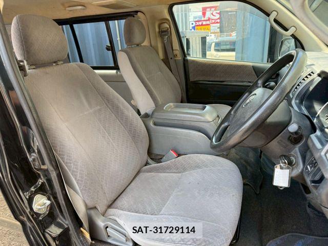 Toyota HIACE VAN 2008-12 6753629-15