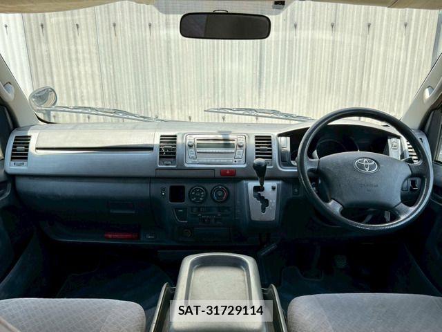 Toyota HIACE VAN 2008-12 6753629-17