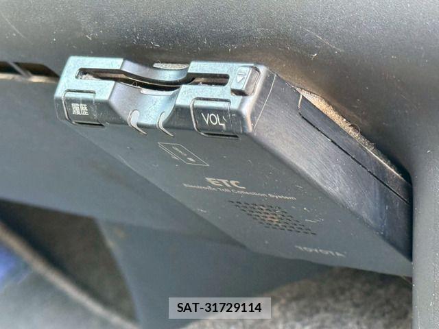 Toyota HIACE VAN 2008-12 6753629-5