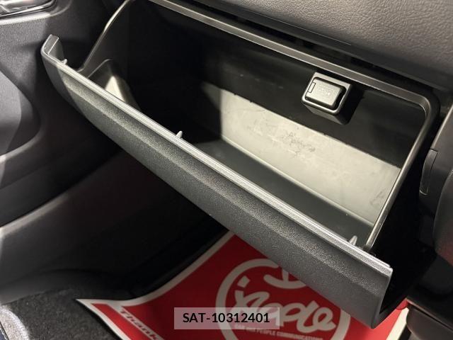 Toyota HIACE VAN 2024-07 6753618-12
