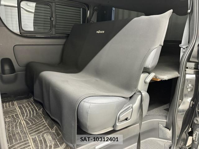Toyota HIACE VAN 2024-07 6753618-20