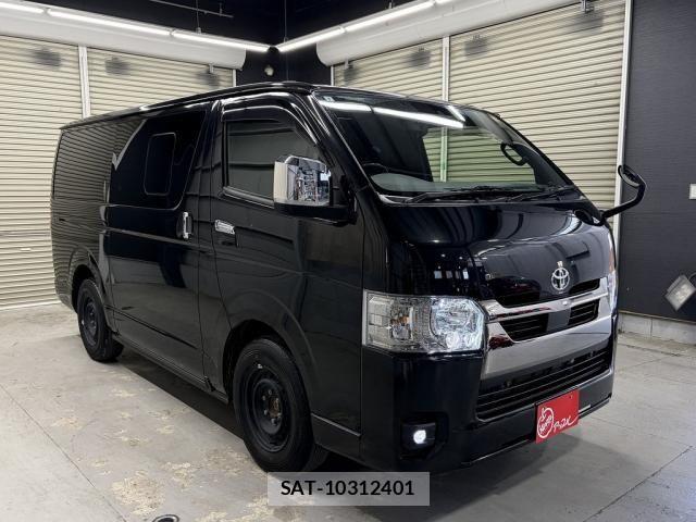 Toyota HIACE VAN 2024-07 6753618-23