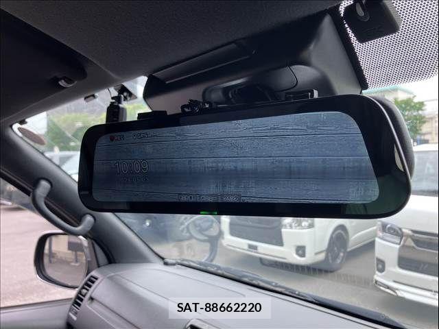 Toyota HIACE VAN 2019-09 6753622-17