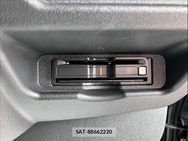 Toyota HIACE VAN 2019-09 6753622-18