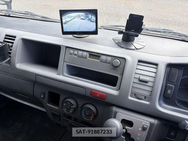 Toyota HIACE VAN 2005-03 6753624-12