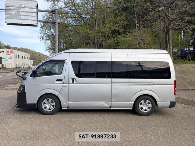 Toyota HIACE VAN 2005-03 6753624-7