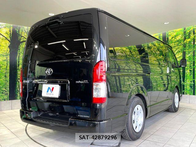 Toyota HIACE VAN 2025-04 6753611-16