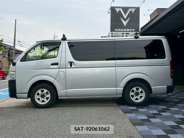 Toyota HIACE VAN 2017-09 6753626-11