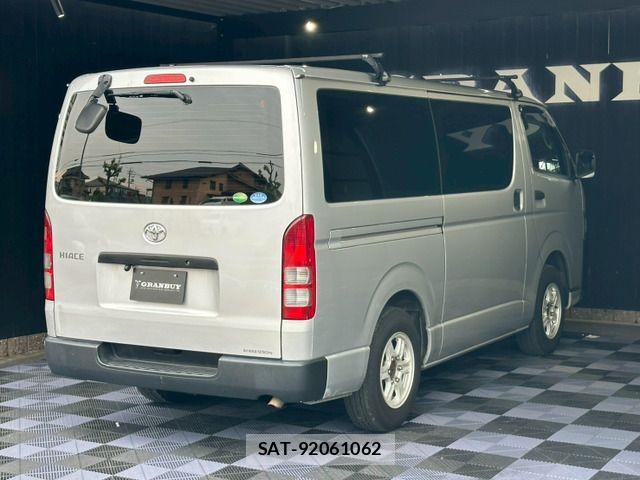 Toyota HIACE VAN 2017-09 6753626-12