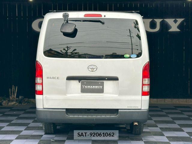Toyota HIACE VAN 2017-09 6753626-13
