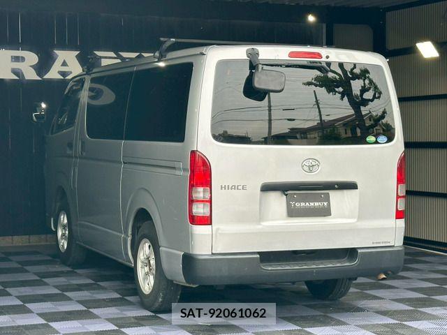 Toyota HIACE VAN 2017-09 6753626-14