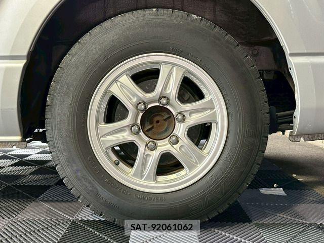 Toyota HIACE VAN 2017-09 6753626-8