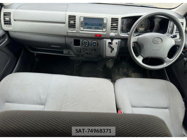 Toyota HIACE VAN 2004-10 6791732-14