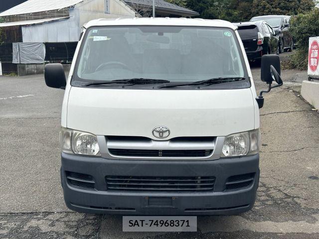 Toyota HIACE VAN 2004-10 6791732-1