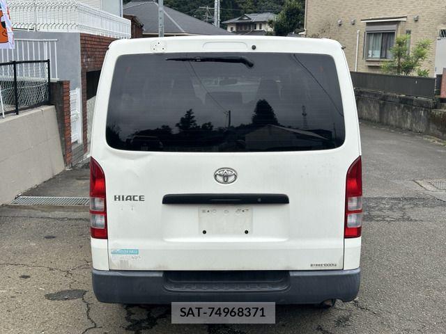 Toyota HIACE VAN 2004-10 6791732-5