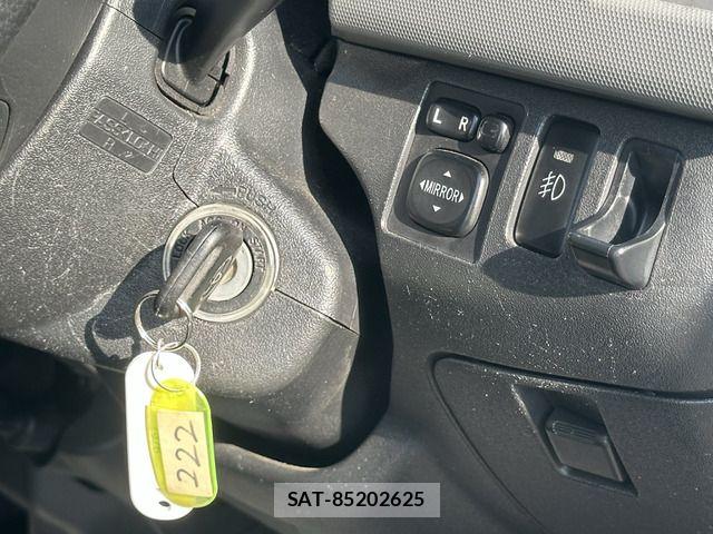 Toyota HIACE VAN 2007-07 6791727-17