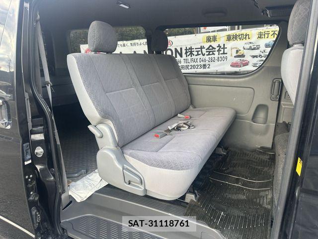 Toyota HIACE VAN 2008-11 6791726-9
