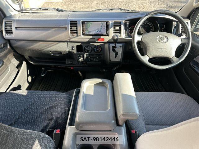 Toyota HIACE VAN 2009-10 6791731-16
