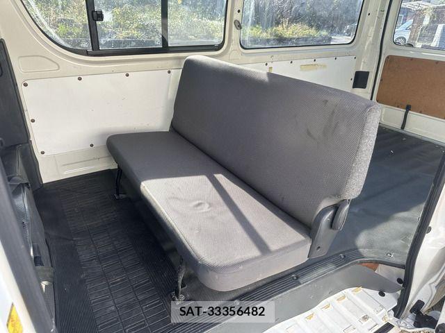 Toyota HIACE VAN 2013-03 6791730-11