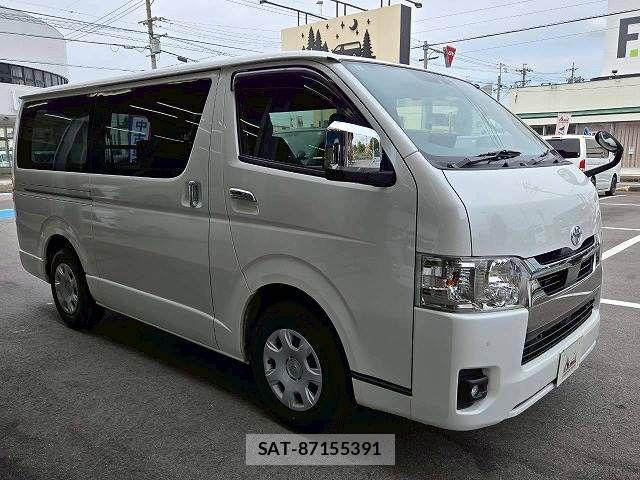 Toyota HIACE VAN 2023-06 6817678-15