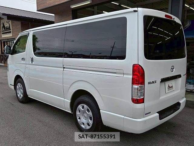 Toyota HIACE VAN 2023-06 6817678-16