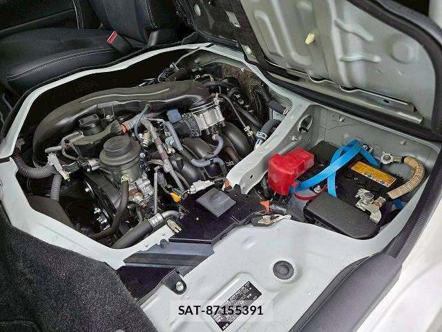 Toyota HIACE VAN 2023-06 6817678-17