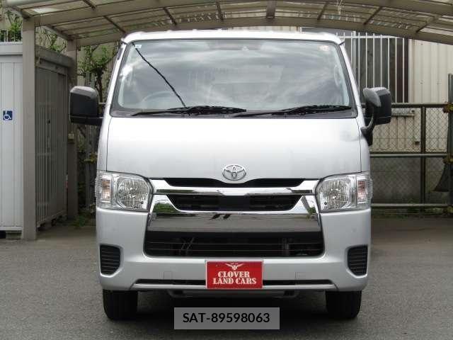 Toyota HIACE VAN 2023-08 6817681-13