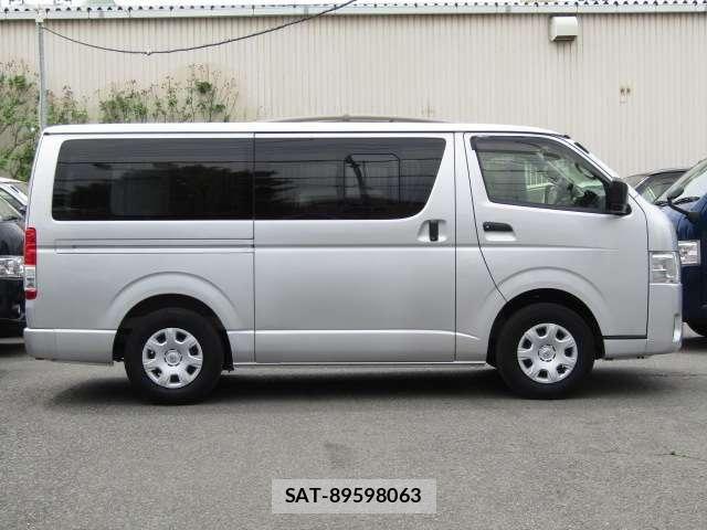 Toyota HIACE VAN 2023-08 6817681-16