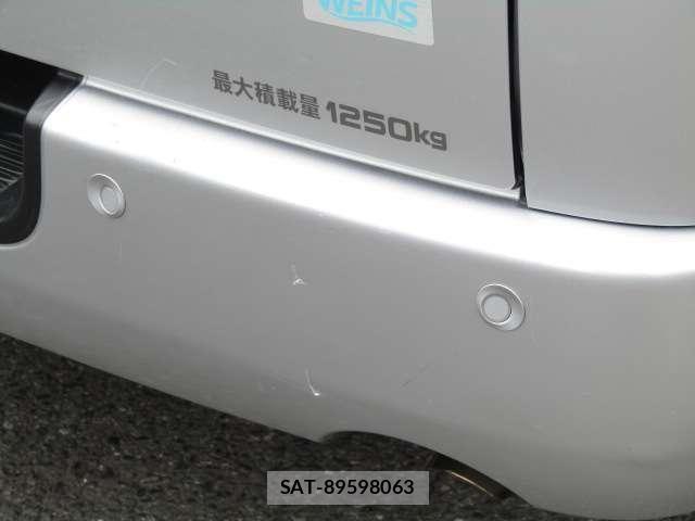 Toyota HIACE VAN 2023-08 6817681-17