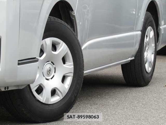 Toyota HIACE VAN 2023-08 6817681-19