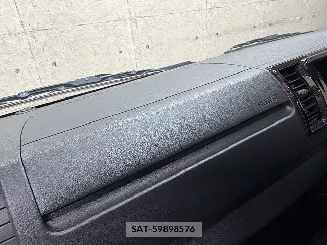 Toyota HIACE VAN 2021-09 6817674-16