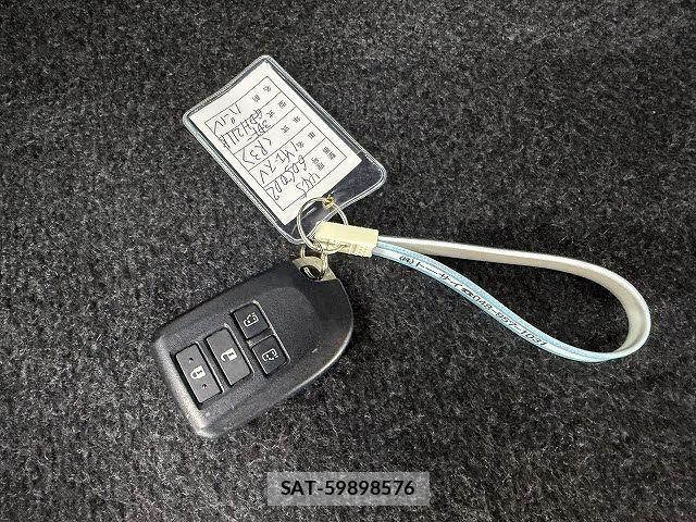 Toyota HIACE VAN 2021-09 6817674-19