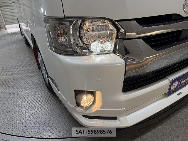 Toyota HIACE VAN 2021-09 6817674-4