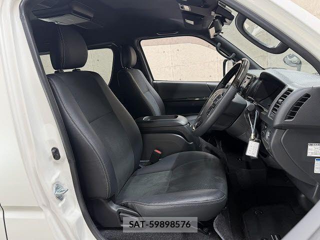 Toyota HIACE VAN 2021-09 6817674-5