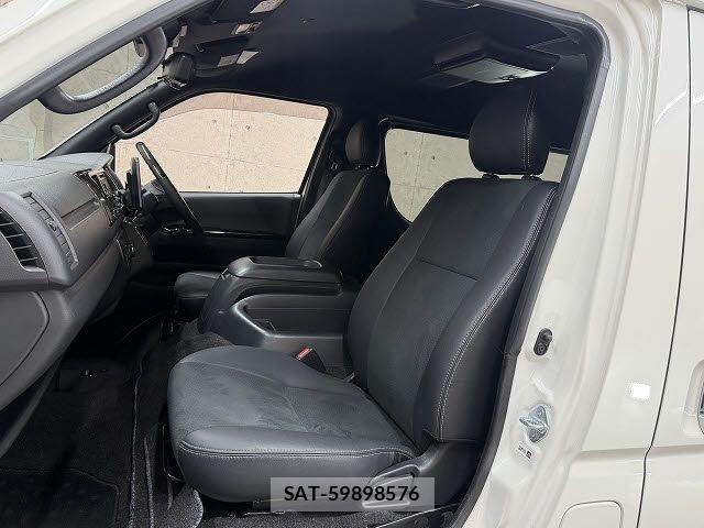 Toyota HIACE VAN 2021-09 6817674-6