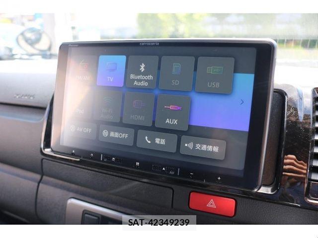 Toyota HIACE VAN 2023-01 6817663-9