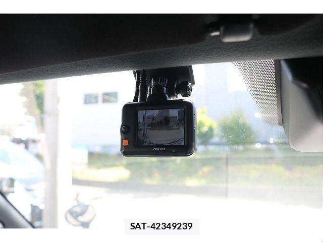 Toyota HIACE VAN 2023-01 6817663-13