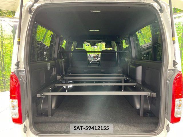 Toyota HIACE VAN 2023-03 6817671-9