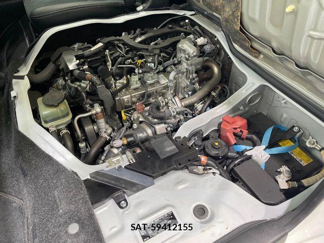 Toyota HIACE VAN 2023-03 6817671-16