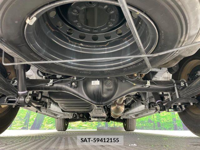 Toyota HIACE VAN 2023-03 6817671-17