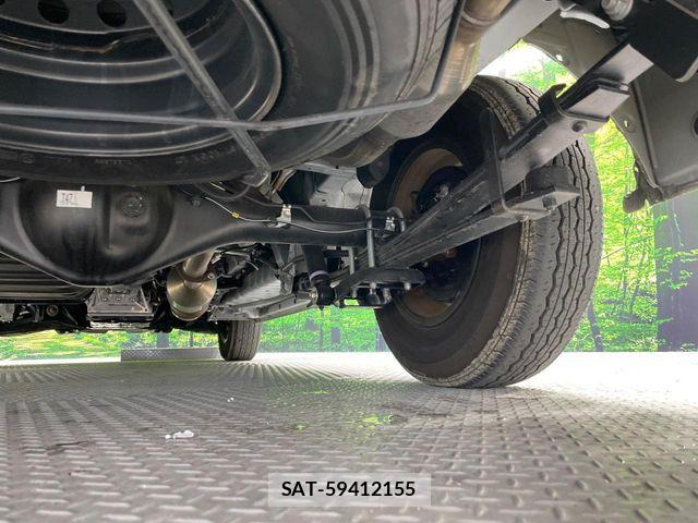 Toyota HIACE VAN 2023-03 6817671-19