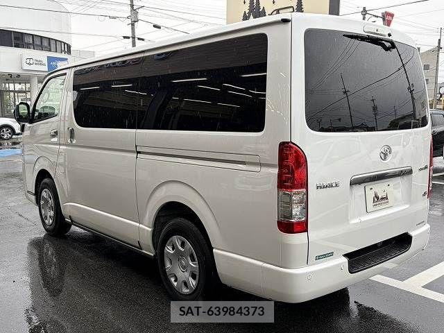 Toyota HIACE VAN 2025-02 6817664-16