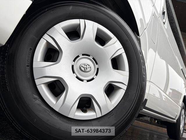 Toyota HIACE VAN 2025-02 6817664-19