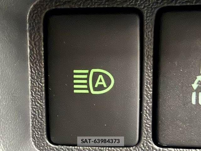Toyota HIACE VAN 2025-02 6817664-7