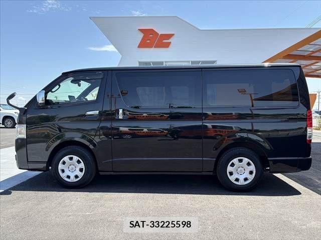 Toyota HIACE VAN 2022-12 6914592-10
