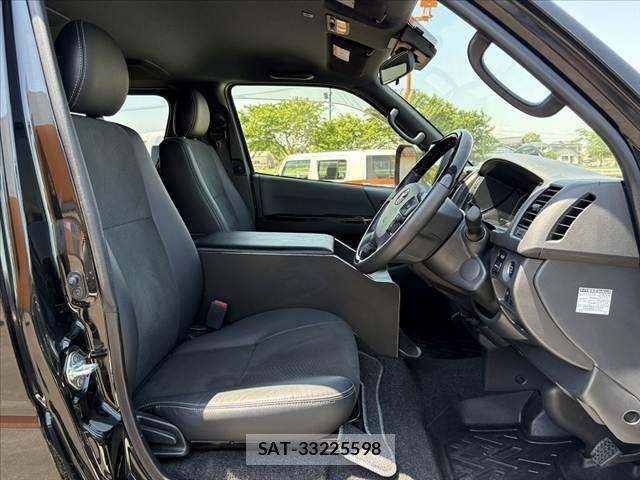 Toyota HIACE VAN 2022-12 6914592-15