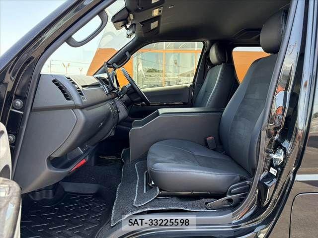 Toyota HIACE VAN 2022-12 6914592-16