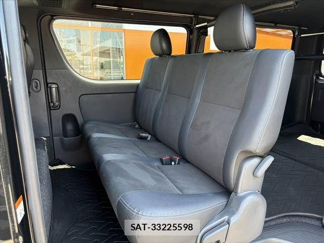 Toyota HIACE VAN 2022-12 6914592-18