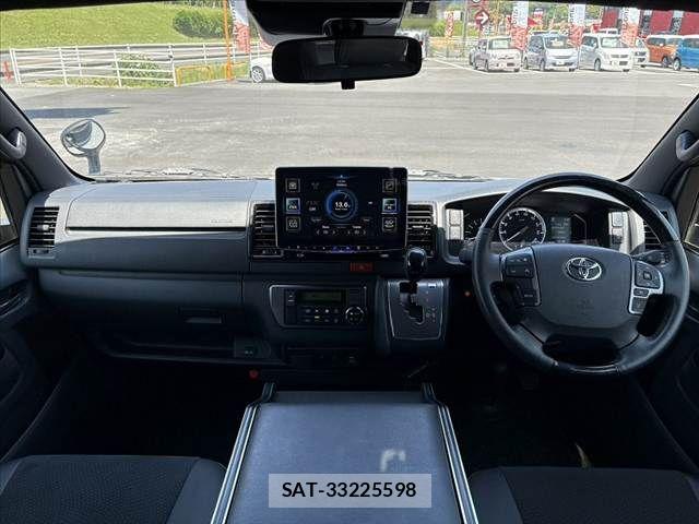 Toyota HIACE VAN 2022-12 6914592-1