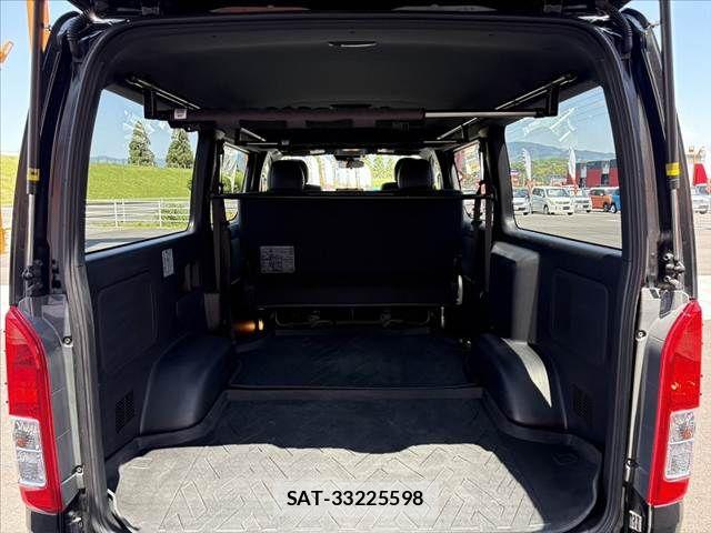 Toyota HIACE VAN 2022-12 6914592-19